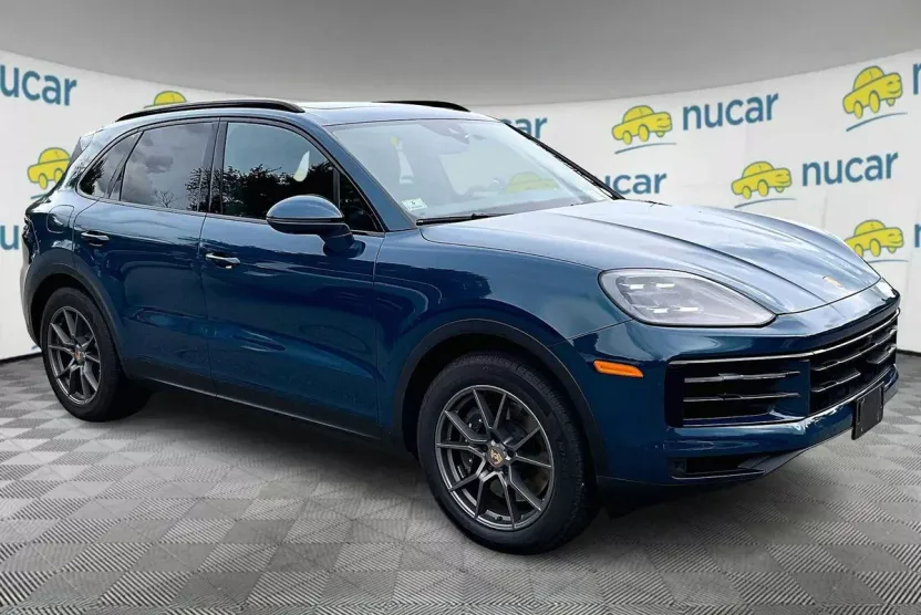 2024 Porsche Cayenne photo 1