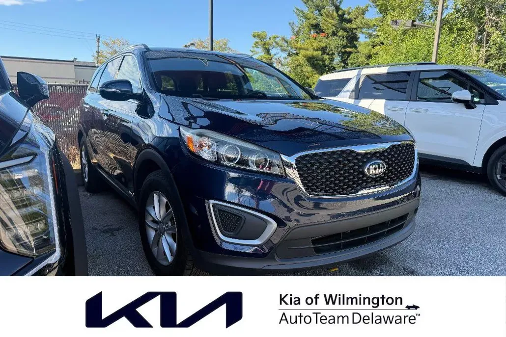 2016 Kia Sorento LX photo 1