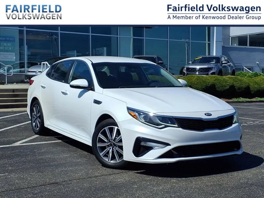 2019 Kia Optima LX photo 1