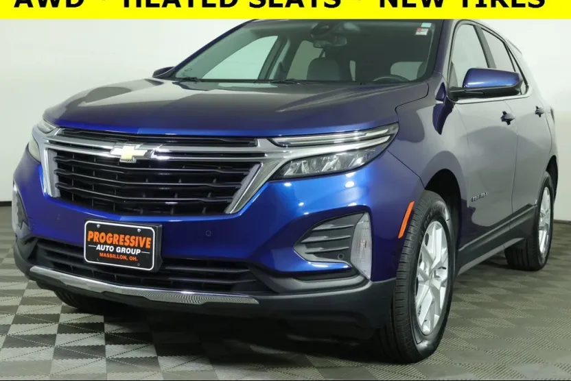 2023 Chevrolet Equinox LT photo 1