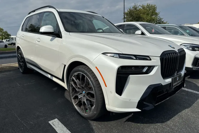 2025 Bmw X7 xDrive40i photo 1