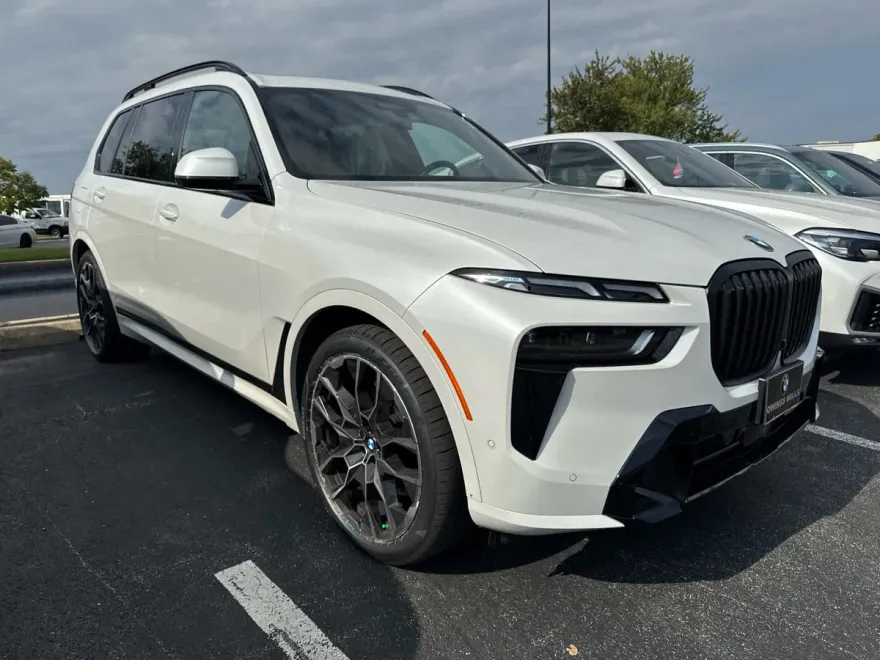2025 Bmw X7 xDrive40i photo 1