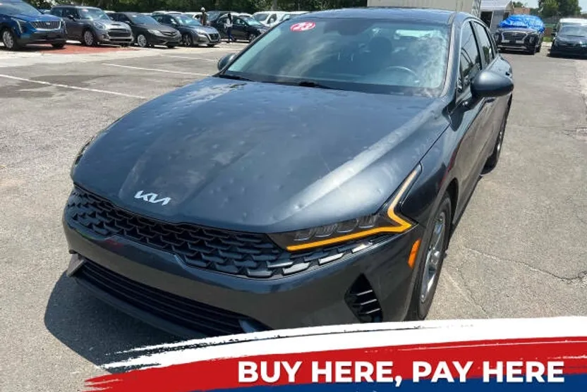 2023 Kia K5 LXS photo 1