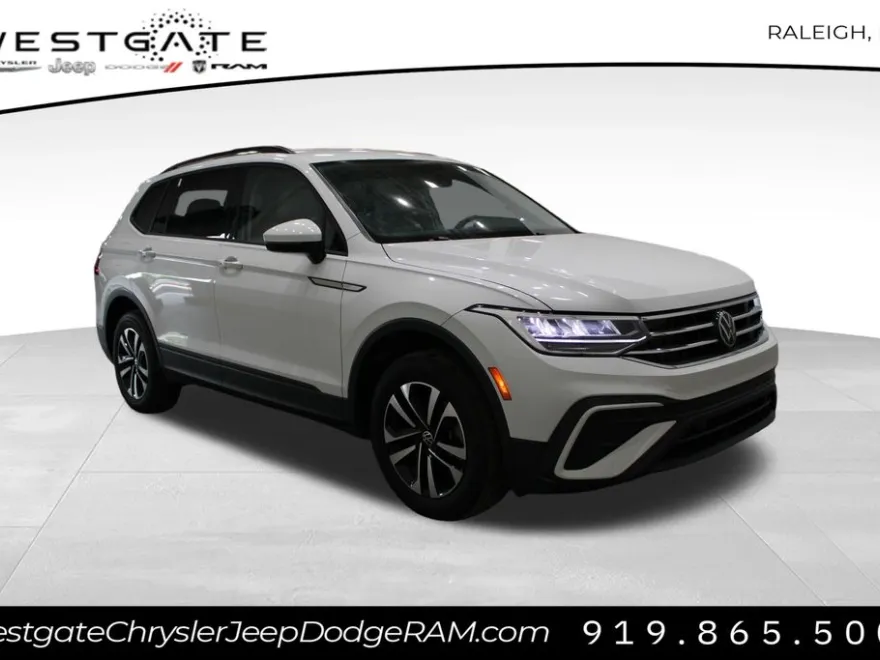 2022 Volkswagen Tiguan S photo 1