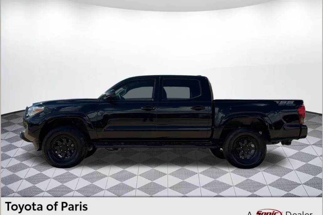 2023 Toyota Tacoma SR V6 photo 1