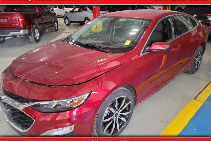 2021 Chevrolet Malibu RS photo 1