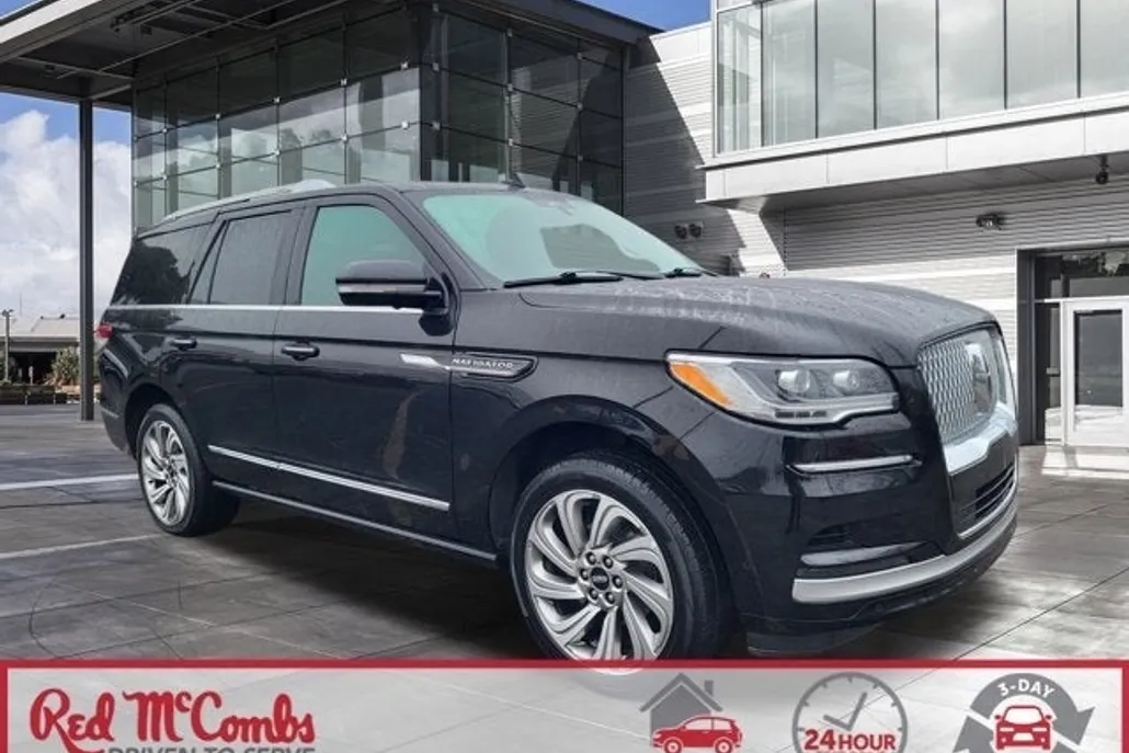 2022 Lincoln Navigator Reserve photo 1
