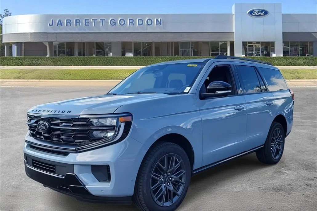2025 Ford Expedition Platinum photo 1