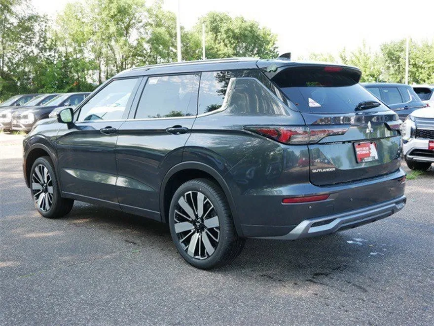 2025 Mitsubishi Outlander SEL Premium photo 1