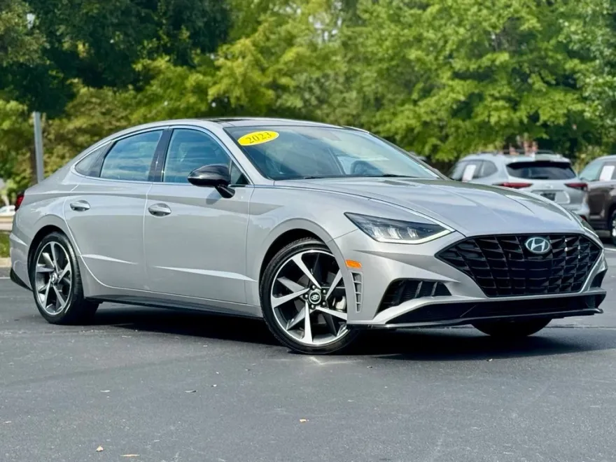 2023 Hyundai Sonata SEL Plus photo 1