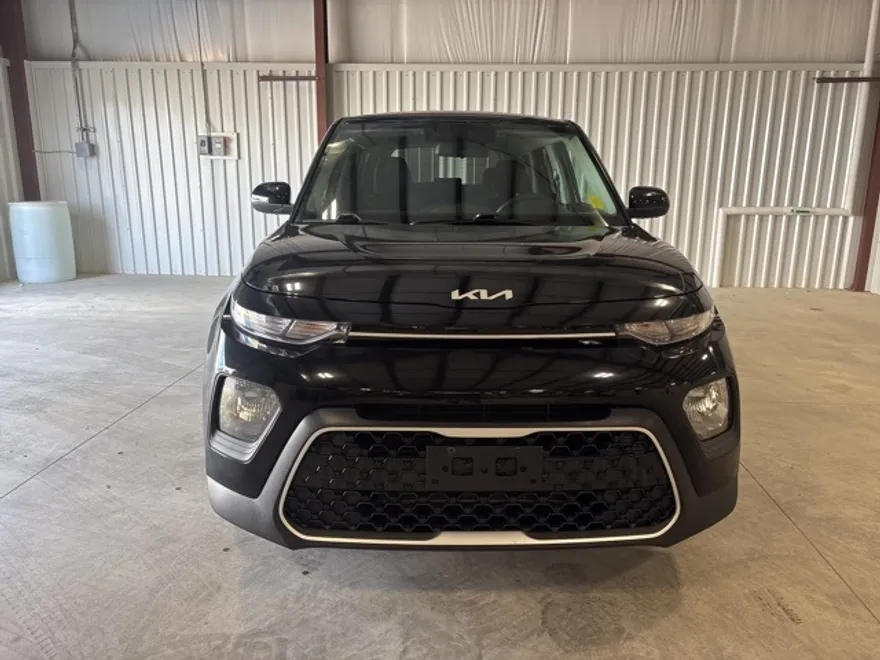 2022 Kia Soul LX photo 1
