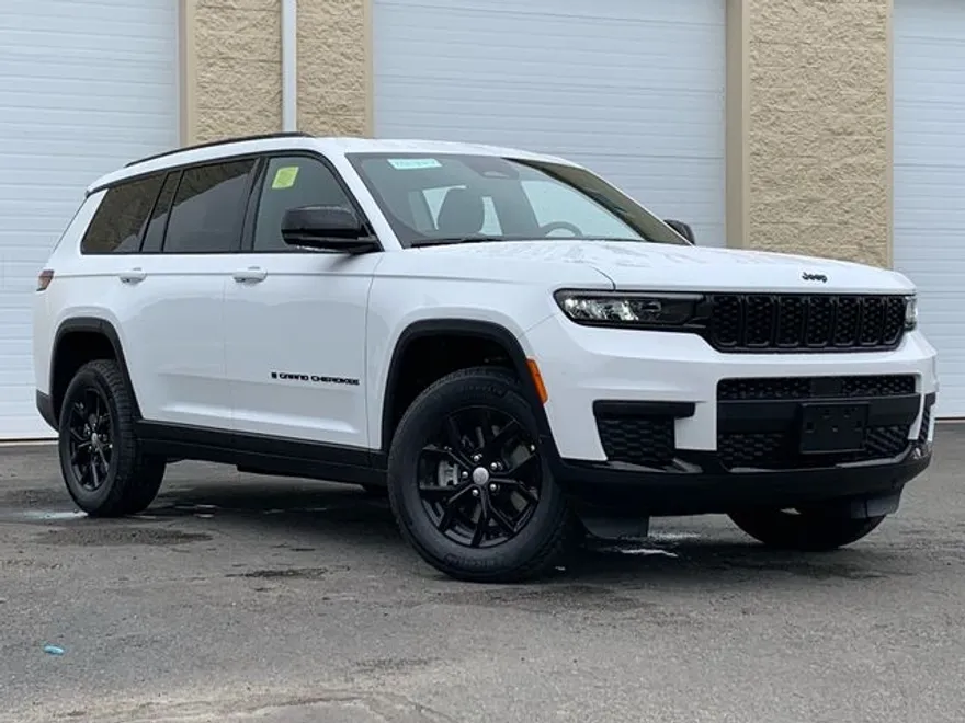2025 Jeep Grand Cherokee Altitude X photo 1