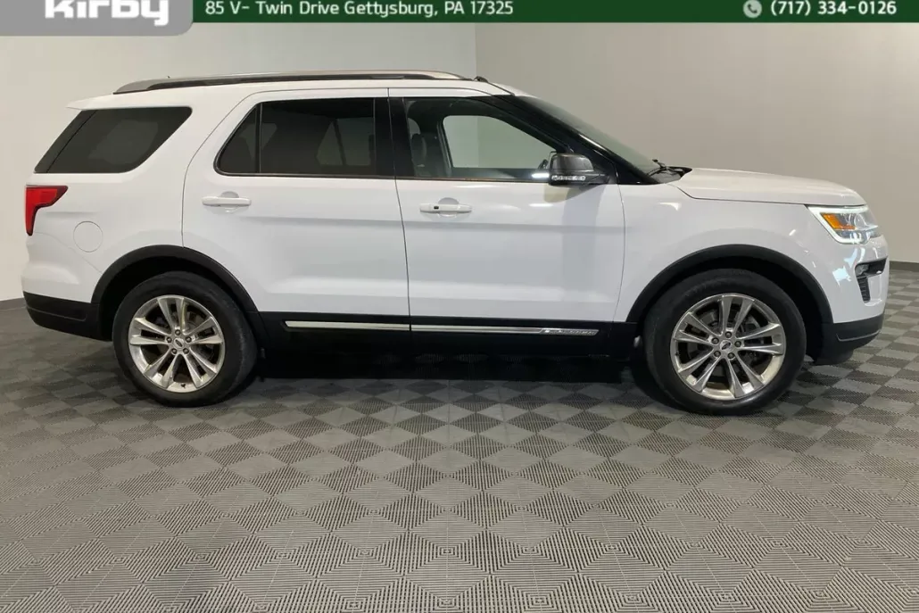 2019 Ford Explorer XLT photo 1