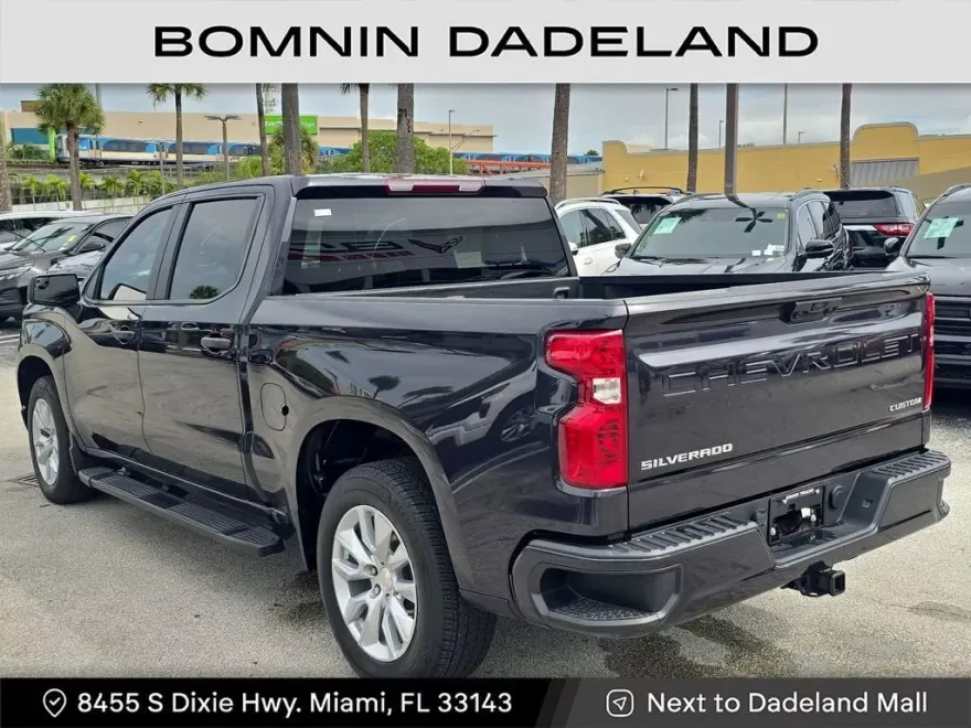 2023 Chevrolet Silverado 1500 Custom photo 1