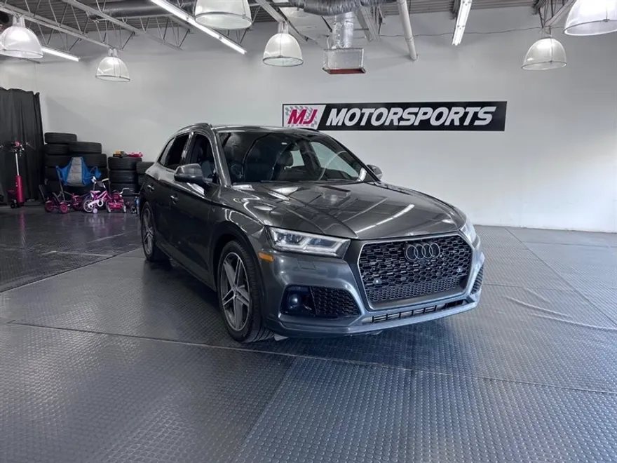 2018 Audi SQ5 Premium Plus photo 1