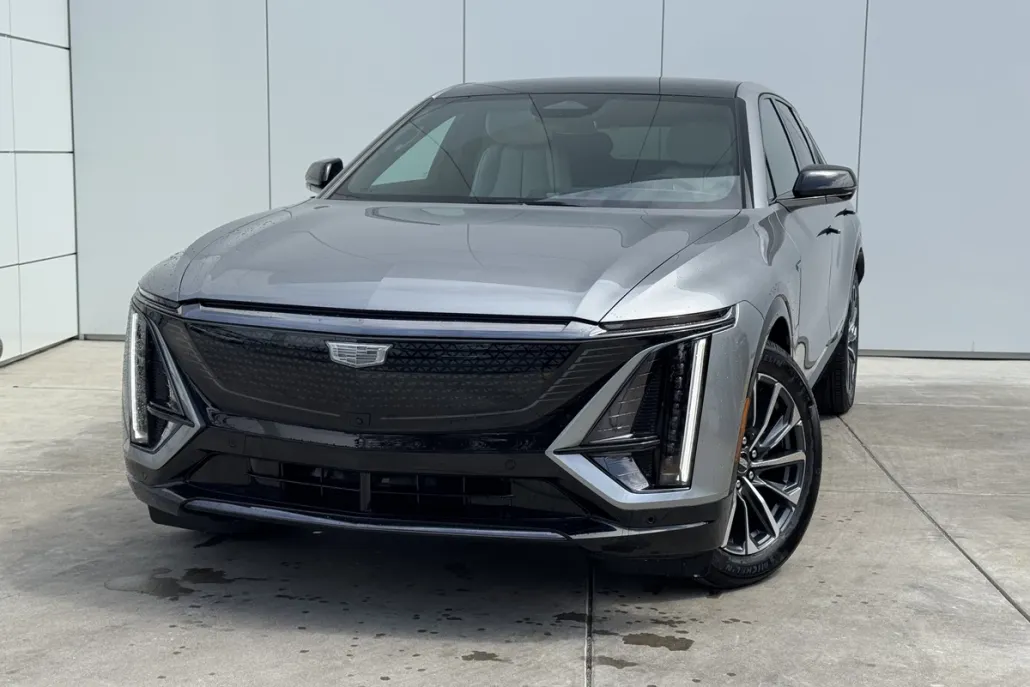 2025 Cadillac Lyriq Sport photo 1