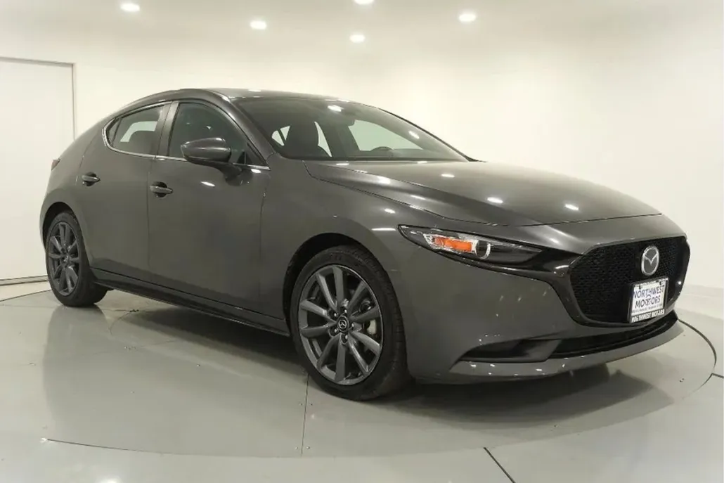 2023 Mazda Mazda3 Preferred Hatchback photo 1
