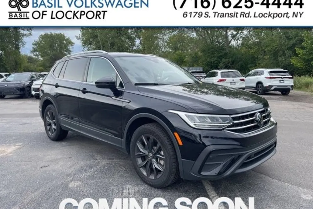 2024 Volkswagen Tiguan SE Wolfsburg Edition photo 1