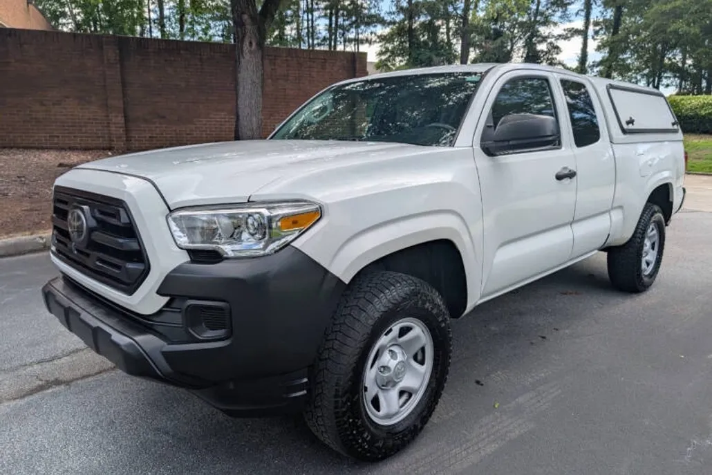 2019 Toyota Tacoma SR photo 1