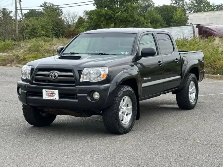 2010 Toyota Tacoma Double Cab photo 1