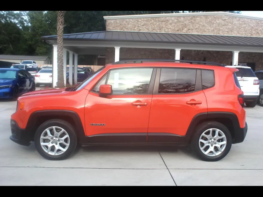 2015 Jeep Renegade Latitude photo 1