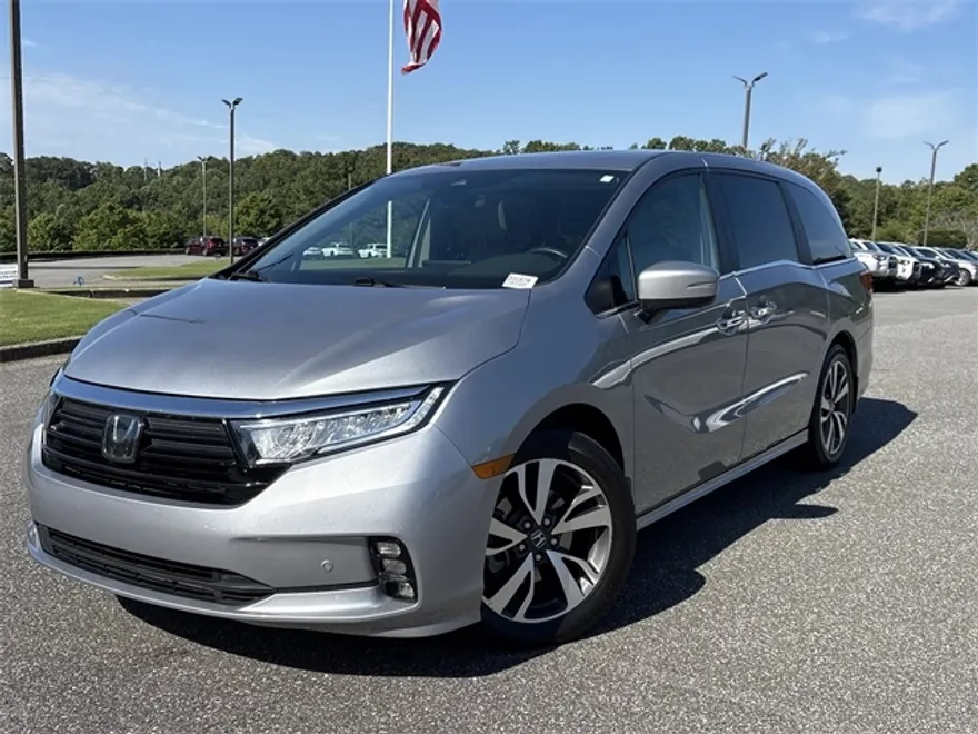 2022 Honda Odyssey Touring photo 1