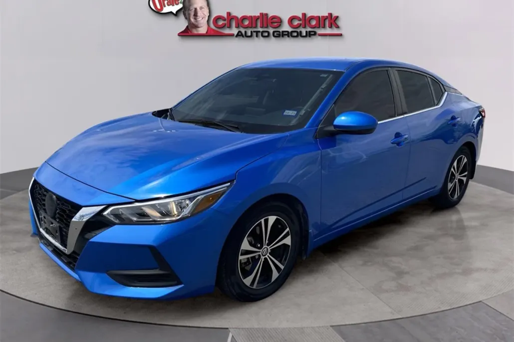 2022 Nissan Sentra SV photo 1