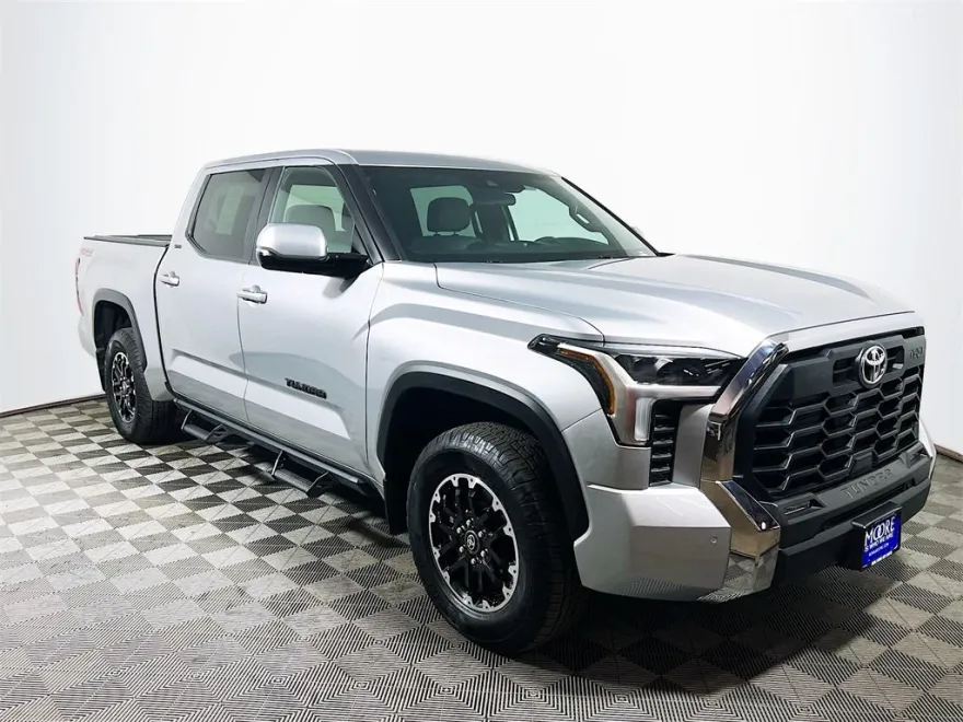 2025 Toyota Tundra SR5 photo 1