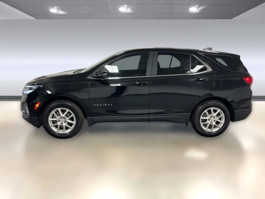 2023 Chevrolet Equinox LT photo 1