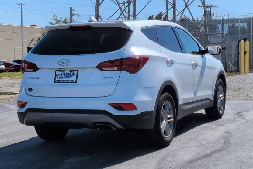 2017 Hyundai Santa Fe Sport photo 1