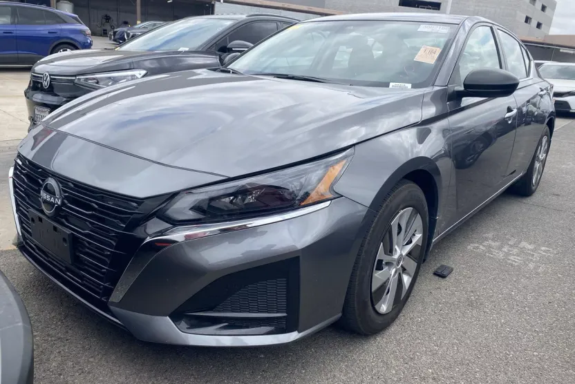 2024 Nissan Altima 2.5 S photo 1