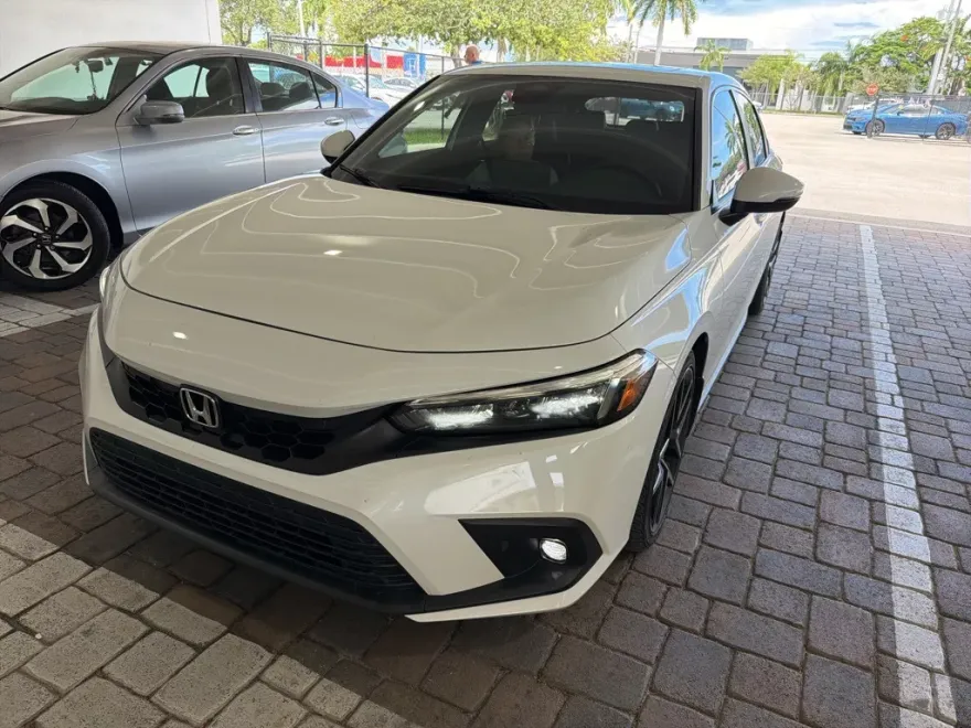 2022 Honda Civic Sport Touring Hatchback photo 1