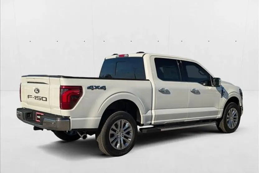 2025 Ford F-150 Lariat photo 1