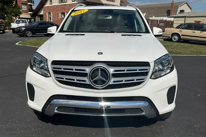 2017 Mercedes Benz GLS 450 4MATIC photo 1