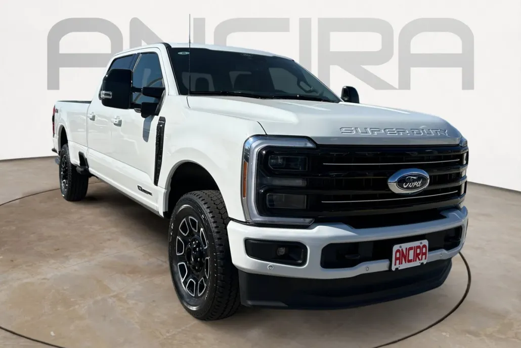 2026 Ford F-350 Platinum photo 1