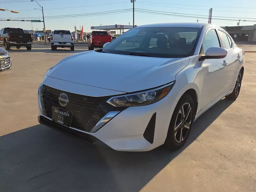 2024 Nissan Sentra SV photo 1