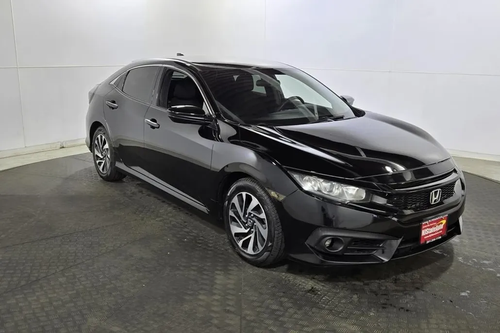 2018 Honda Civic LX photo 1