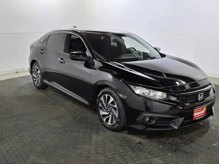 2018 Honda Civic LX photo 1