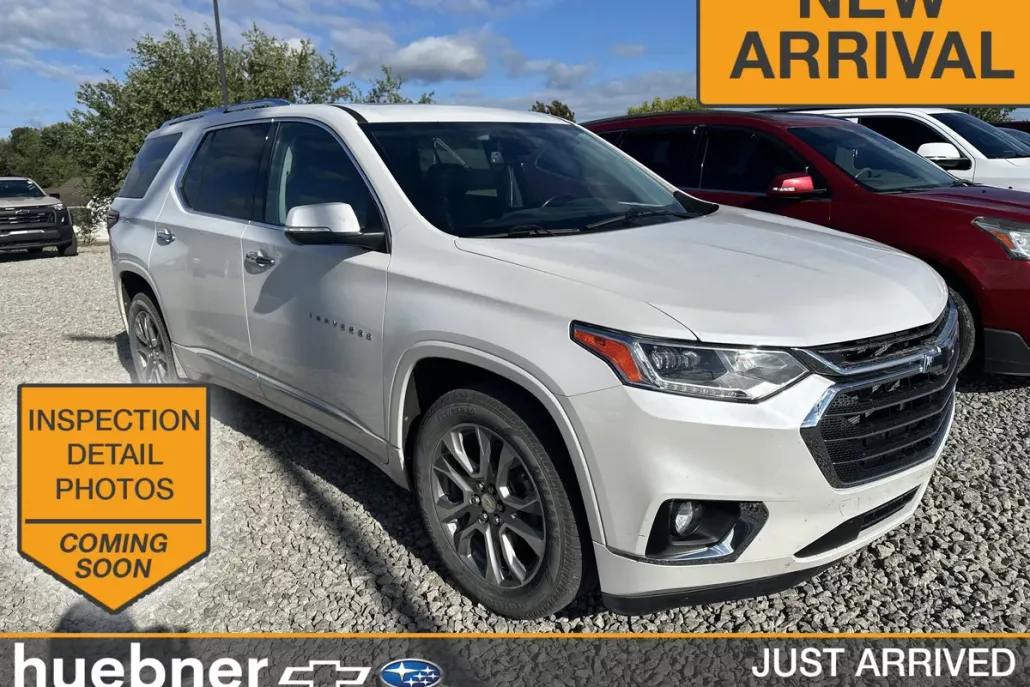 2021 Chevrolet Traverse Premier photo 1