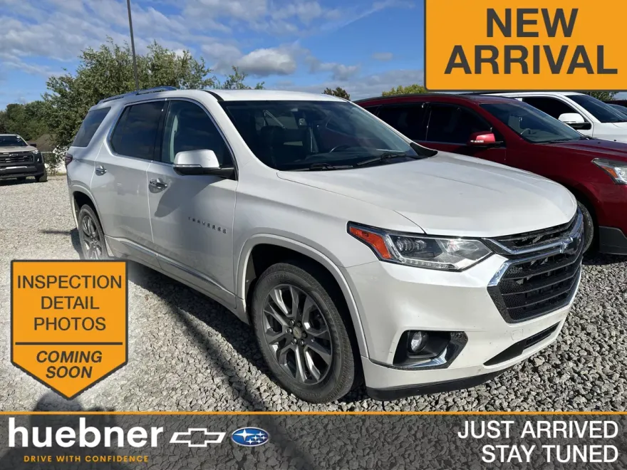 2021 Chevrolet Traverse Premier photo 1