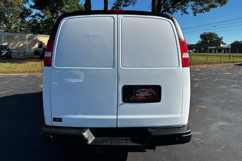 2019 Chevrolet Express Cargo Van photo 1