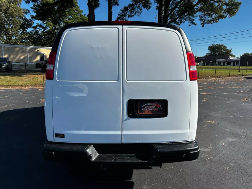 2019 Chevrolet Express Cargo Van photo 1