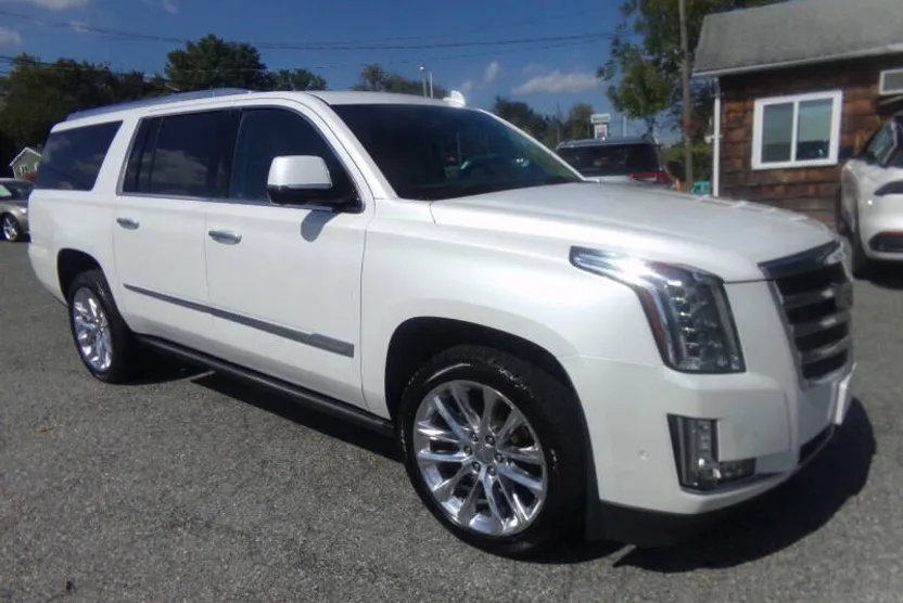 2018 Cadillac Escalade ESV Premium Luxury photo 1