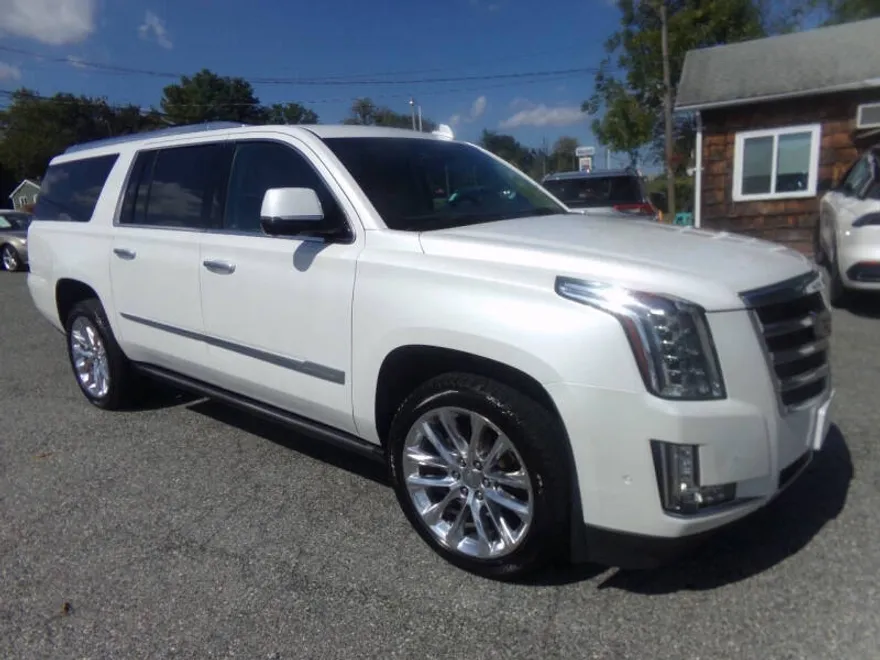 2018 Cadillac Escalade ESV Premium Luxury photo 1