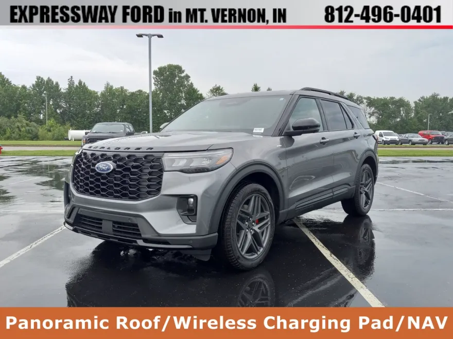 2025 Ford Explorer ST-Line photo 1