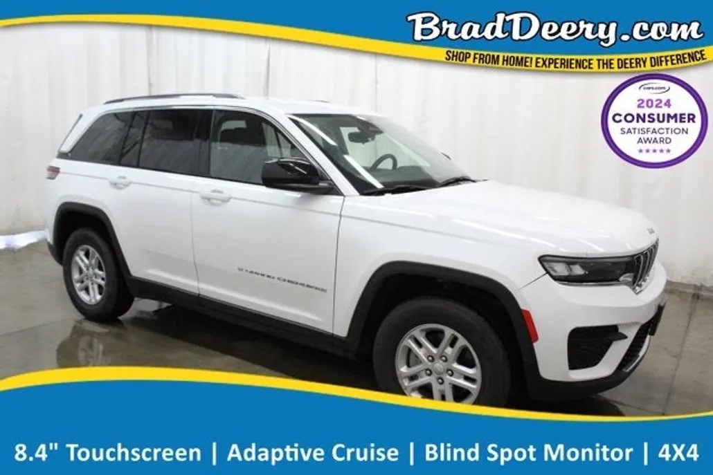 2023 Jeep Grand Cherokee Laredo photo 1