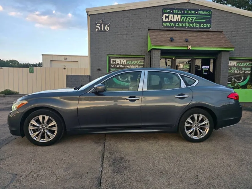 2012 Infiniti M37 photo 1