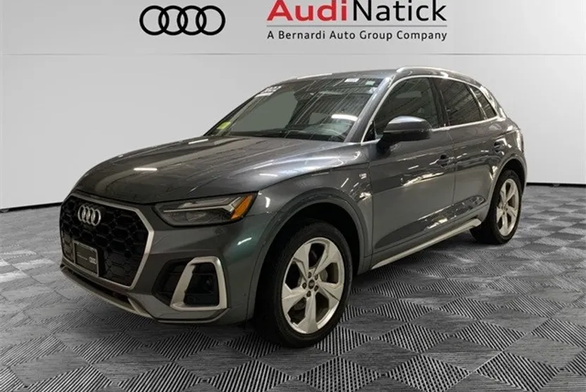 2022 Audi Q5 45 S line Premium photo 1