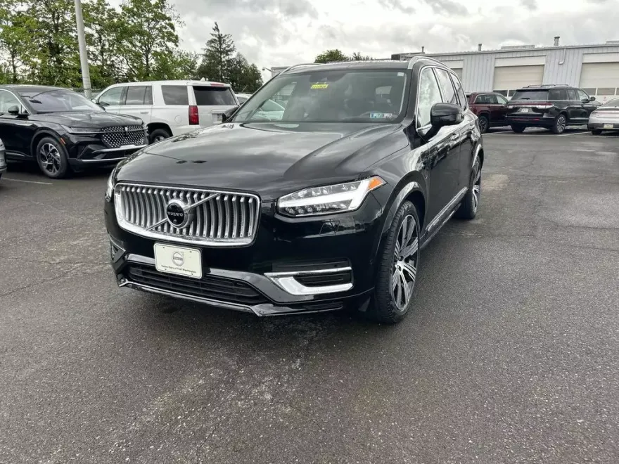 2022 Volvo XC90 Recharge T8 AWD Inscription photo 1