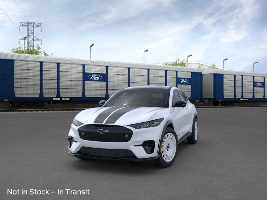 2025 Ford Mustang Mach-E GT photo 1